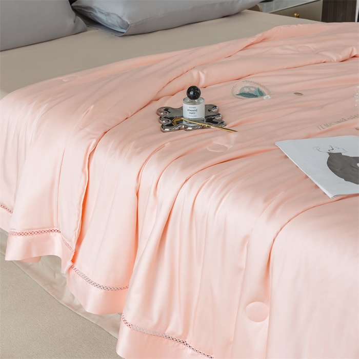 91家纺网 家纺一手货源 找家纺 太阳羽家纺 2026新款60支天丝提花镂空夏被夏凉被空调被冰豆系列 冰豆-粉玉