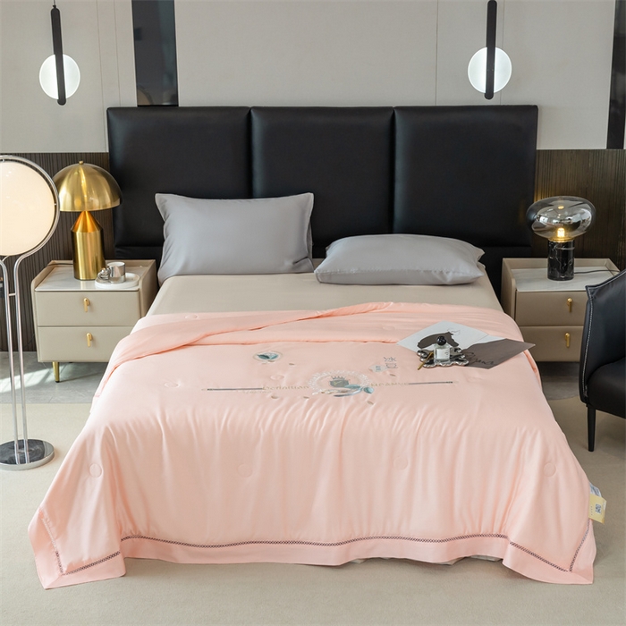 91家纺网 家纺一手货源 找家纺 太阳羽家纺 2026新款60支天丝提花镂空夏被夏凉被空调被冰豆系列 冰豆-粉玉