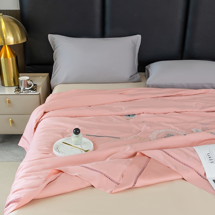 91家纺网 家纺一手货源 找家纺 （总）太阳羽家纺 2026新款60支天丝提花镂空夏被夏凉被空调被冰豆系列