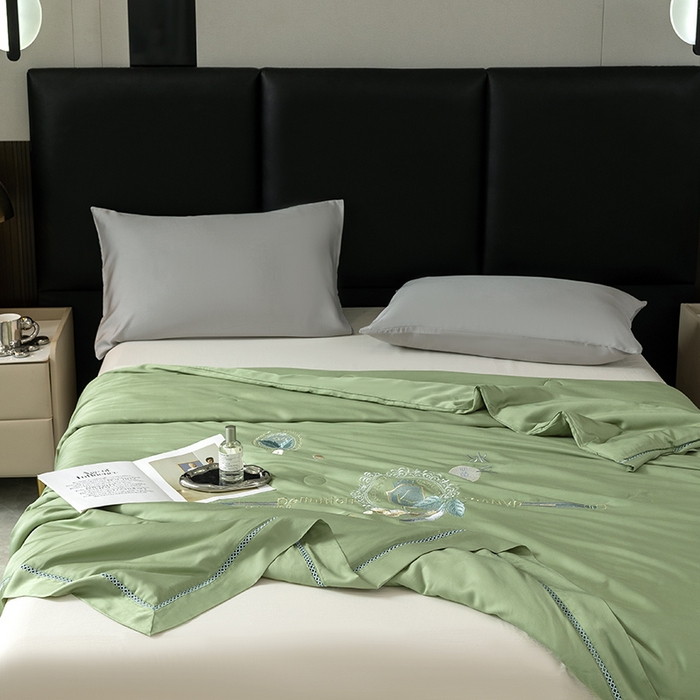 91家纺网 家纺一手货源 找家纺 太阳羽家纺 2026新款60支天丝提花镂空夏被夏凉被空调被冰豆系列 冰豆-浅绿