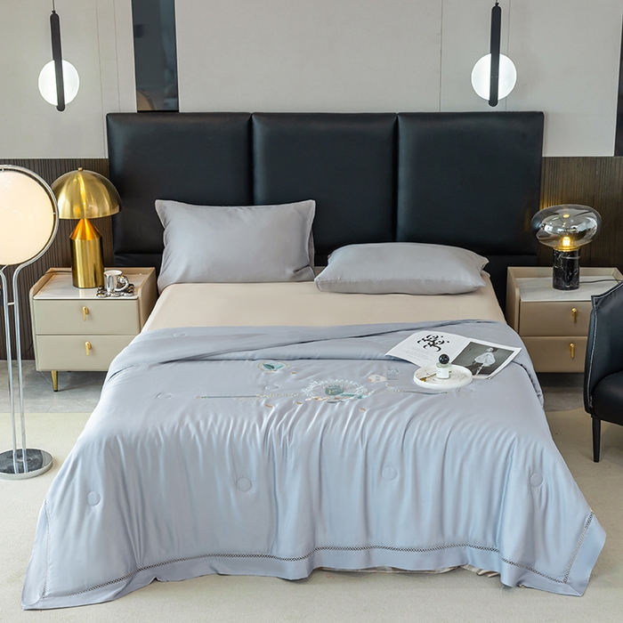 91家纺网 家纺一手货源 找家纺 太阳羽家纺 2026新款60支天丝提花镂空夏被夏凉被空调被冰豆系列 冰豆-轻奢灰