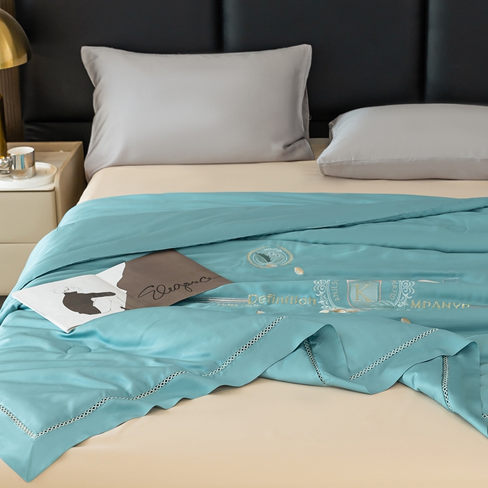 91家纺网 家纺一手货源 找家纺 太阳羽家纺 2026新款60支天丝提花镂空夏被夏凉被空调被冰豆系列 冰豆-海洋蓝