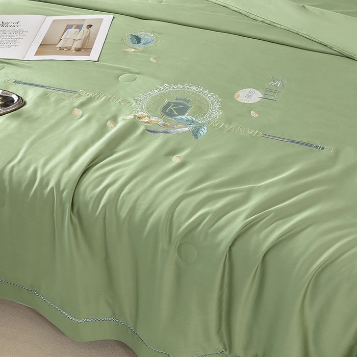 91家纺网 家纺一手货源 找家纺 太阳羽家纺 2026新款60支天丝提花镂空夏被夏凉被空调被冰豆系列 冰豆-浅绿