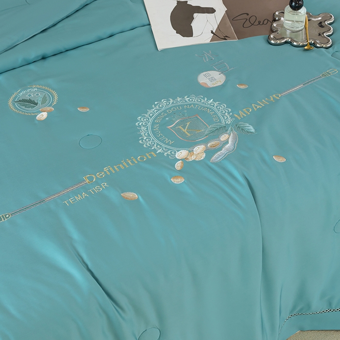 91家纺网 家纺一手货源 找家纺 太阳羽家纺 2026新款60支天丝提花镂空夏被夏凉被空调被冰豆系列 冰豆-海洋蓝