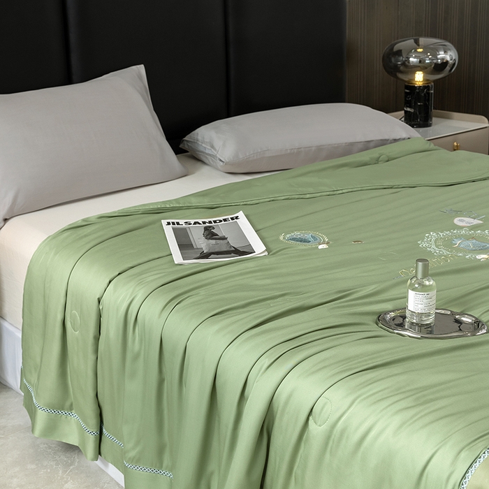 91家纺网 家纺一手货源 找家纺 太阳羽家纺 2026新款60支天丝提花镂空夏被夏凉被空调被冰豆系列 冰豆-浅绿