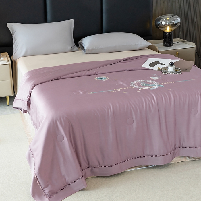 91家纺网 家纺一手货源 找家纺 太阳羽家纺 2026新款60支天丝提花镂空夏被夏凉被空调被冰豆系列 冰豆-丁香紫