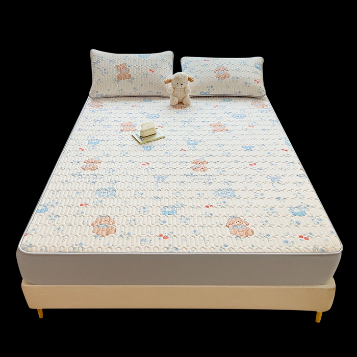 91家纺网 家纺一手货源 找家纺 丝羽坊 2026新款高密凉感丝印花乳胶凉席-床笠款 浅蓝熊趣