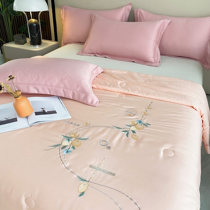 91家纺网 家纺一手货源 找家纺 太阳羽家纺 2026新款亲肤柔软柠檬天丝夏被被子被芯 柠檬-粉玉