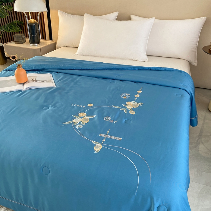 91家纺网 家纺一手货源 找家纺 太阳羽家纺 2026新款亲肤柔软柠檬天丝夏被被子被芯 柠檬-深蓝