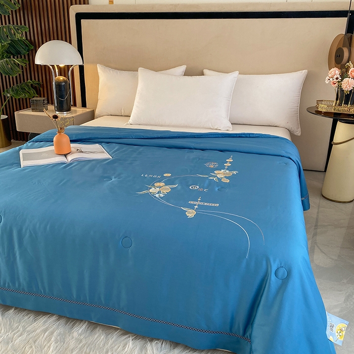 91家纺网 家纺一手货源 找家纺 太阳羽家纺 2026新款亲肤柔软柠檬天丝夏被被子被芯 柠檬-深蓝