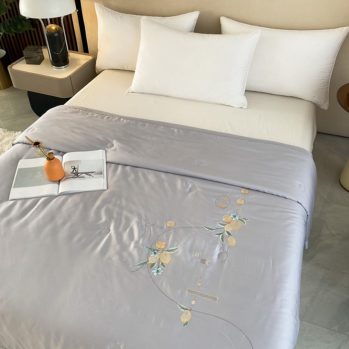 91家纺网 家纺一手货源 找家纺 太阳羽家纺 2026新款亲肤柔软柠檬天丝夏被被子被芯 柠檬-银灰