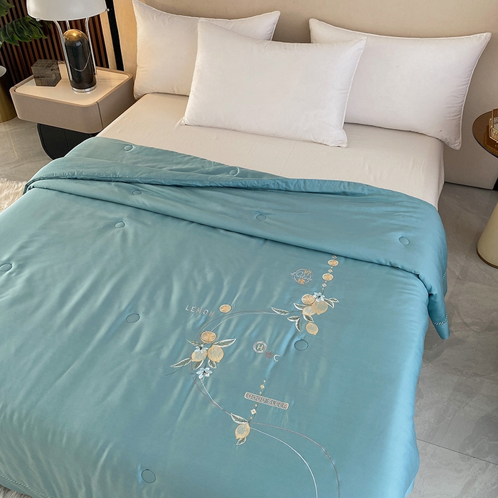 91家纺网 家纺一手货源 找家纺 太阳羽家纺 2026新款亲肤柔软柠檬天丝夏被被子被芯 柠檬-海洋蓝