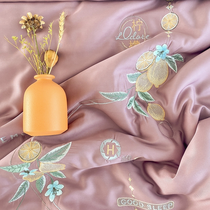 91家纺网 家纺一手货源 找家纺 太阳羽家纺 2026新款亲肤柔软柠檬天丝夏被被子被芯 柠檬-紫色