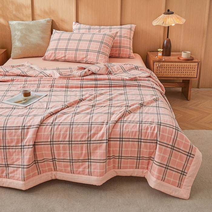 91家纺网 家纺一手货源 找家纺 牛魔王家居 2026新款A类水洗棉新疆棉花夏被 被子被芯 乔南粉