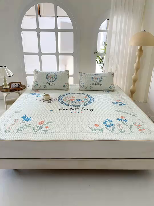 91家纺网 家纺一手货源 找家纺 美丽折家纺 2026新款0.6厚乳胶凉席印花系列 温婉花镜-绿