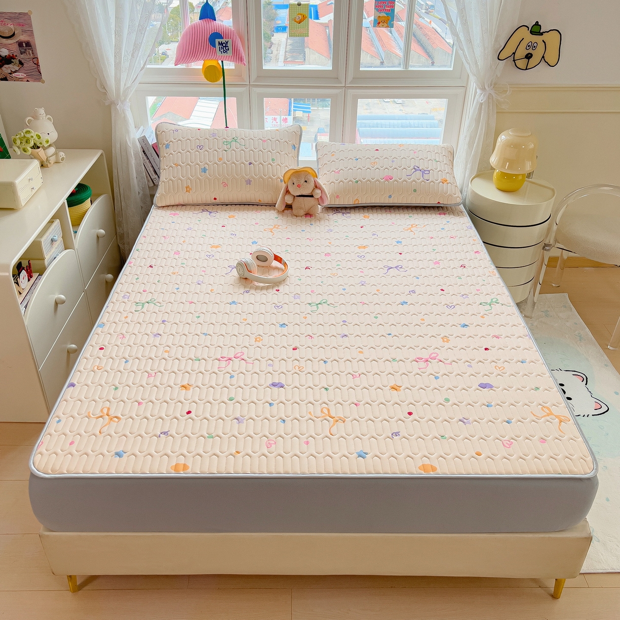 91家纺网 家纺一手货源 找家纺 丝羽坊 2026新款高密凉感丝印花乳胶凉席-床笠款 彩糖点点