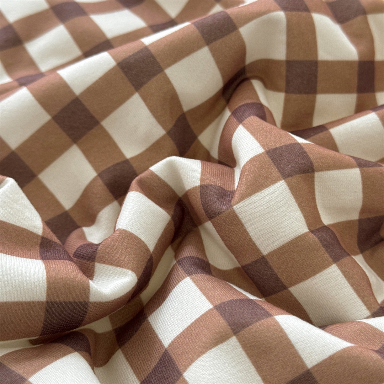 91家纺网 家纺一手货源 找家纺 朵希曼 2026年牛奶针织棉大版卡通夏被夏凉被空调被 萌犬小镇