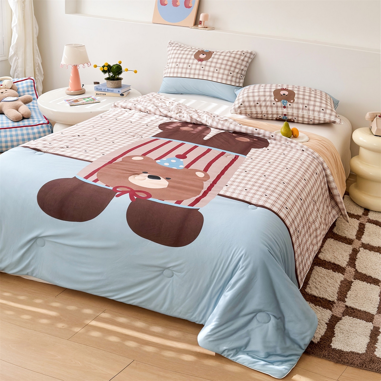 91家纺网 家纺一手货源 找家纺 朵希曼 2026年牛奶针织棉大版卡通夏被夏凉被空调被 裤带熊