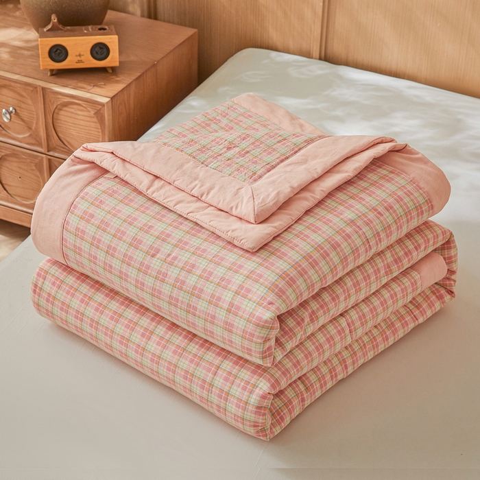 91家纺网 家纺一手货源 找家纺 牛魔王家居 2026新款A类水洗棉新疆棉花夏被 被子被芯 夏洛特粉