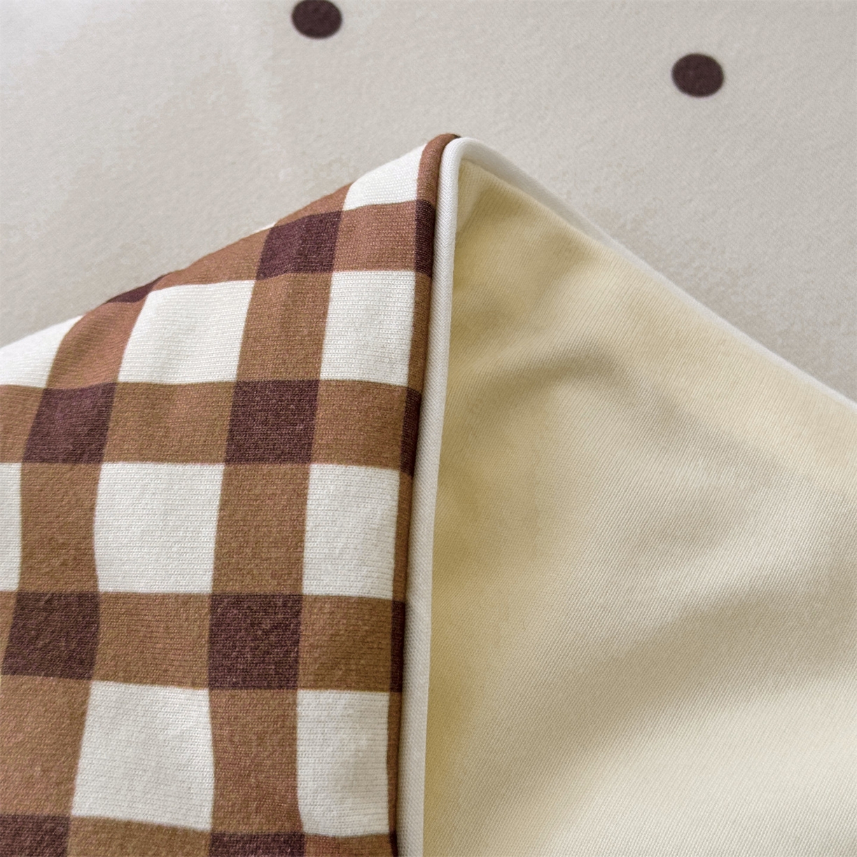 91家纺网 家纺一手货源 找家纺 朵希曼 2026年牛奶针织棉大版卡通夏被夏凉被空调被 萌犬小镇