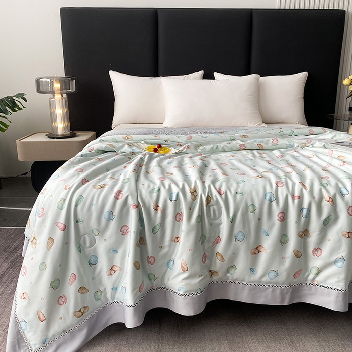 91家纺网 家纺一手货源 找家纺 太阳羽家纺 2026新款铂金莱赛尔天丝印花夏凉被镂空花边空调被夏被 花开半夏