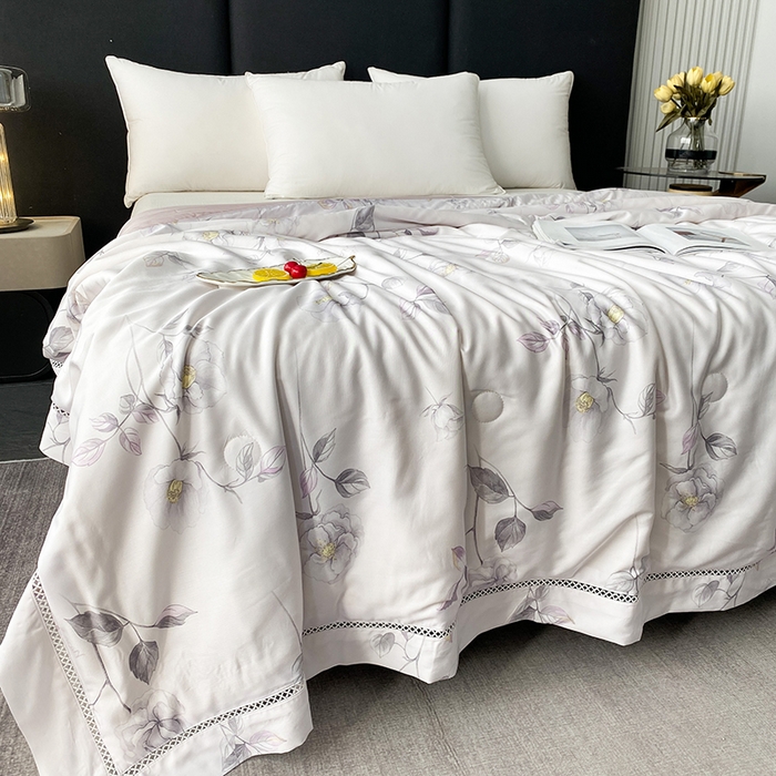 91家纺网 家纺一手货源 找家纺 太阳羽家纺 2026新款铂金莱赛尔天丝印花夏凉被镂空花边空调被夏被 曼歌雅韵