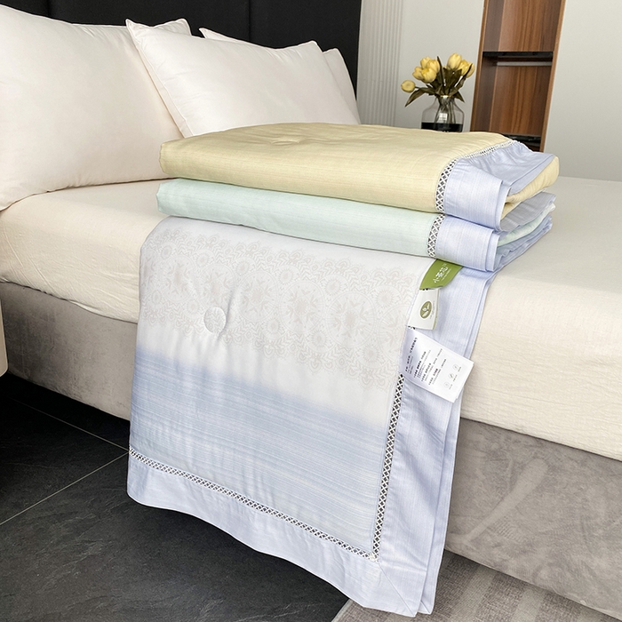 91家纺网 家纺一手货源 找家纺 太阳羽家纺 2026新款铂金莱赛尔天丝印花夏凉被镂空花边空调被夏被 可夏