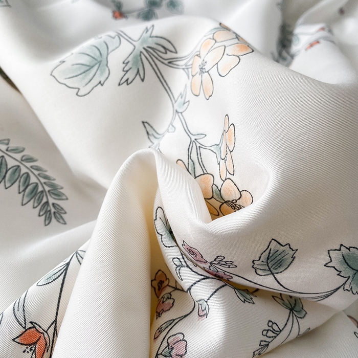 91家纺网 家纺一手货源 找家纺 太阳羽家纺 2026新款铂金莱赛尔天丝印花夏凉被镂空花边空调被夏被 棉朵