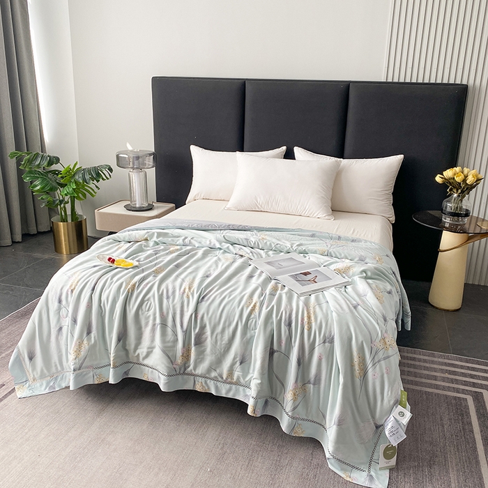 91家纺网 家纺一手货源 找家纺 太阳羽家纺 2026新款铂金莱赛尔天丝印花夏凉被镂空花边空调被夏被 花漾