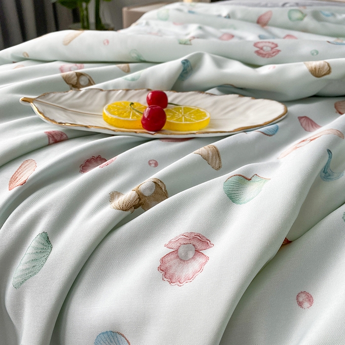 91家纺网 家纺一手货源 找家纺 太阳羽家纺 2026新款铂金莱赛尔天丝印花夏凉被镂空花边空调被夏被 花开半夏