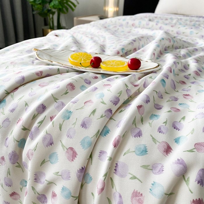 91家纺网 家纺一手货源 找家纺 太阳羽家纺 2026新款铂金莱赛尔天丝印花夏凉被镂空花边空调被夏被 曼琳米