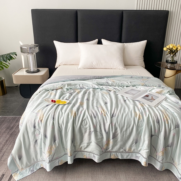 91家纺网 家纺一手货源 找家纺 太阳羽家纺 2026新款铂金莱赛尔天丝印花夏凉被镂空花边空调被夏被 花漾