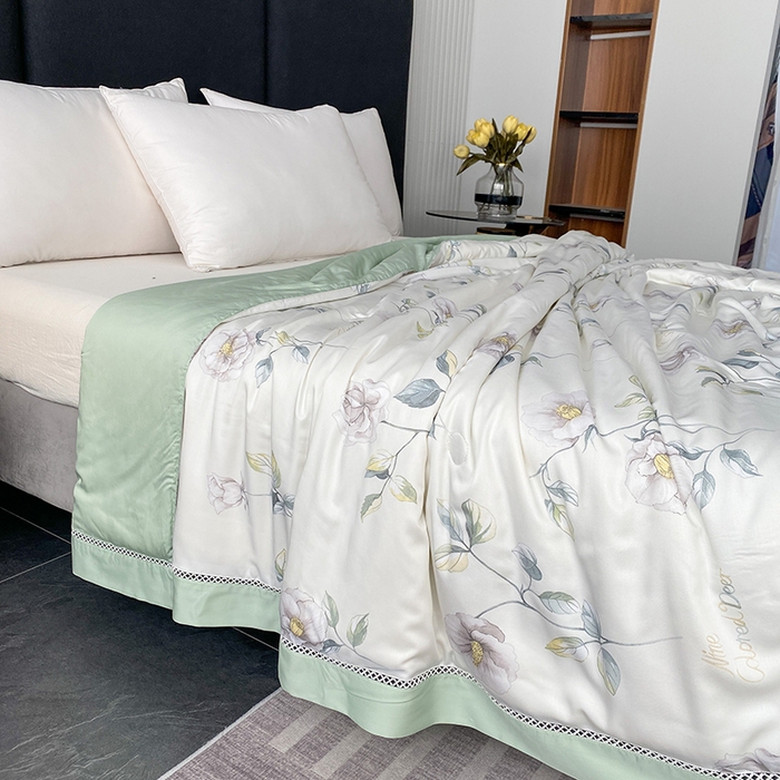 91家纺网 家纺一手货源 找家纺 太阳羽家纺 2026新款铂金莱赛尔天丝印花夏凉被镂空花边空调被夏被 艾美