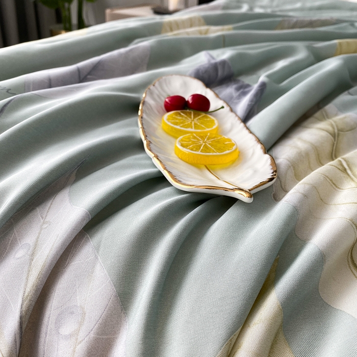 91家纺网 家纺一手货源 找家纺 太阳羽家纺 2026新款铂金莱赛尔天丝印花夏凉被镂空花边空调被夏被 赛娜