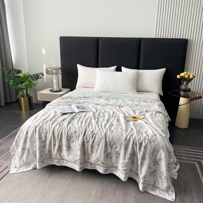 91家纺网 家纺一手货源 找家纺 太阳羽家纺 2026新款铂金莱赛尔天丝印花夏凉被镂空花边空调被夏被 棉朵