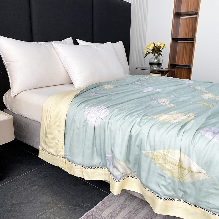 91家纺网 家纺一手货源 找家纺 太阳羽家纺 2026新款铂金莱赛尔天丝印花夏凉被镂空花边空调被夏被 赛娜