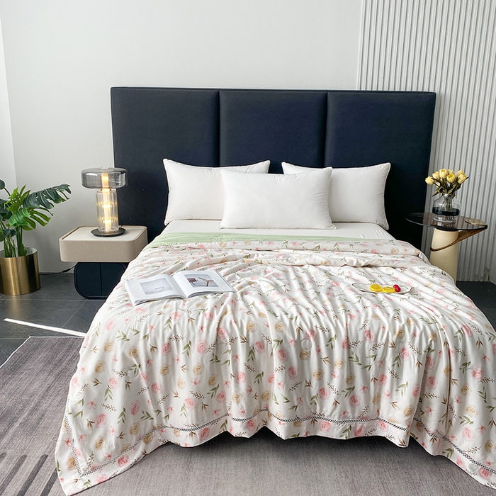 91家纺网 家纺一手货源 找家纺 太阳羽家纺 2026新款铂金莱赛尔天丝印花夏凉被镂空花边空调被夏被 西野