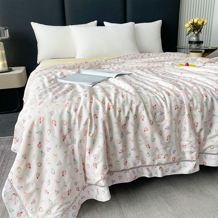 91家纺网 家纺一手货源 找家纺 太阳羽家纺 2026新款铂金莱赛尔天丝印花夏凉被镂空花边空调被夏被 阳光花园