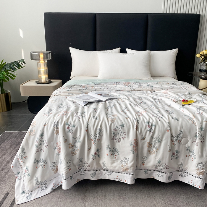 91家纺网 家纺一手货源 找家纺 太阳羽家纺 2026新款铂金莱赛尔天丝印花夏凉被镂空花边空调被夏被 棉朵