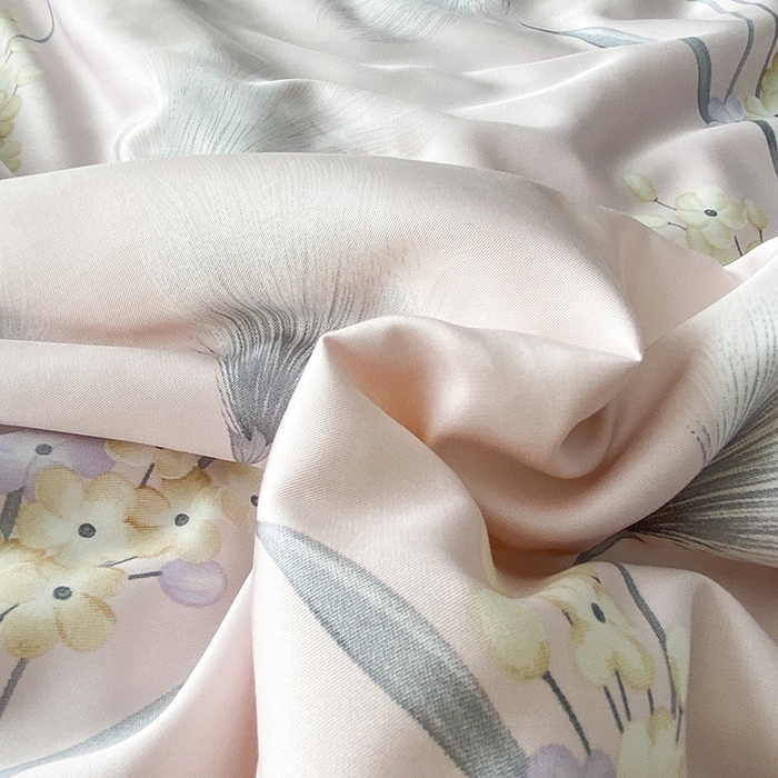 91家纺网 家纺一手货源 找家纺 太阳羽家纺 2026新款铂金莱赛尔天丝印花夏凉被镂空花边空调被夏被 叶叶情丝