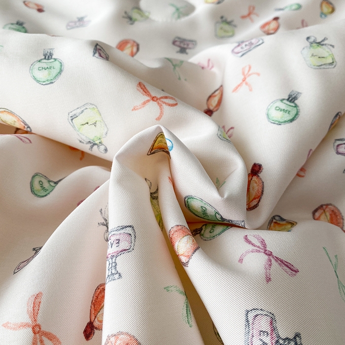 91家纺网 家纺一手货源 找家纺 太阳羽家纺 2026新款铂金莱赛尔天丝印花夏凉被镂空花边空调被夏被 阳光花园