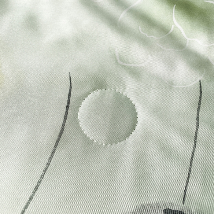 91家纺网 家纺一手货源 找家纺 太阳羽家纺 2026新款铂金莱赛尔天丝印花夏凉被镂空花边空调被夏被 莫里森记