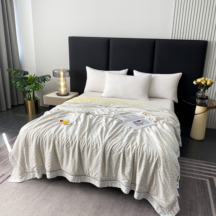 91家纺网 家纺一手货源 找家纺 太阳羽家纺 2026新款铂金莱赛尔天丝印花夏凉被镂空花边空调被夏被 风信子