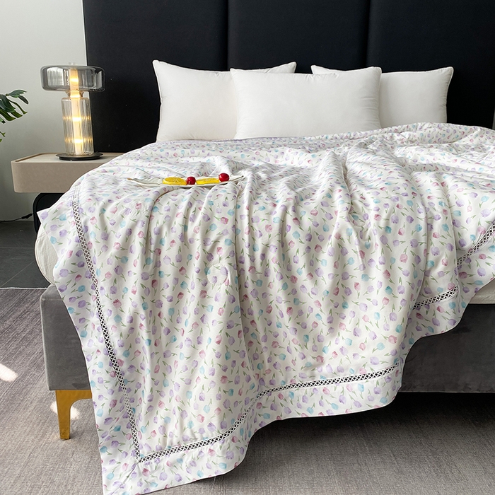 91家纺网 家纺一手货源 找家纺 太阳羽家纺 2026新款铂金莱赛尔天丝印花夏凉被镂空花边空调被夏被 曼琳米