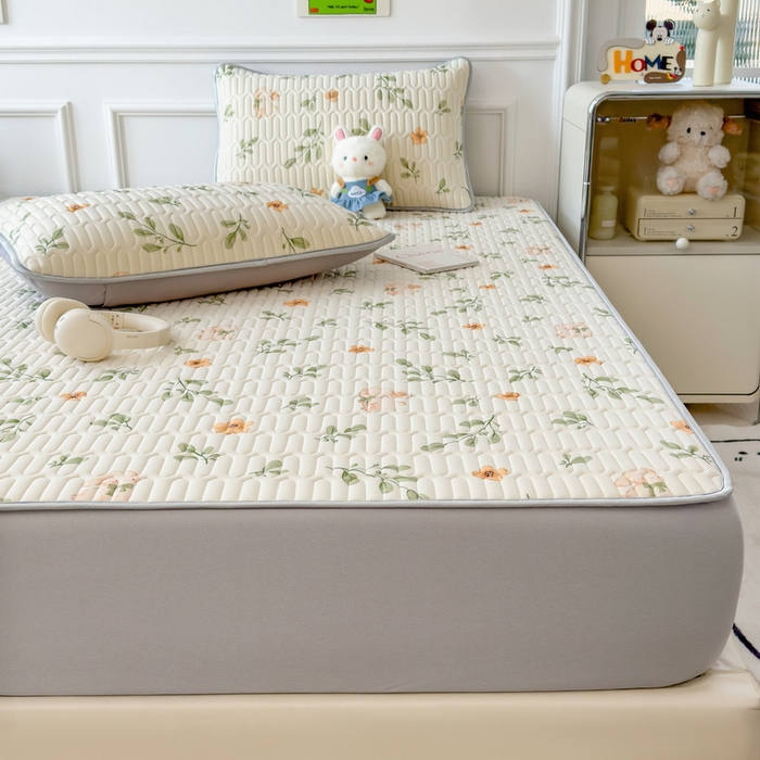 91家纺网 家纺一手货源 找家纺 丝羽坊 2026新款高密凉感丝印花乳胶凉席-床笠款 春意盎然