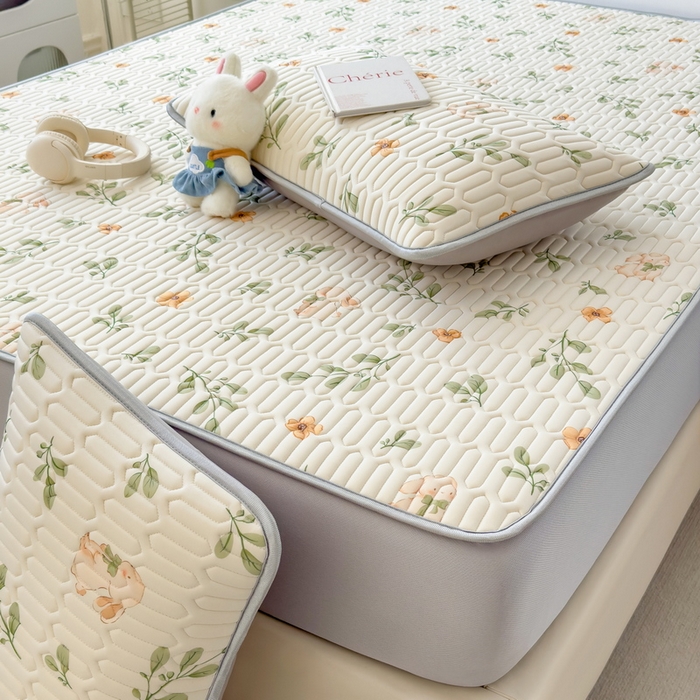 91家纺网 家纺一手货源 找家纺 丝羽坊 2026新款高密凉感丝印花乳胶凉席-床笠款 春意盎然