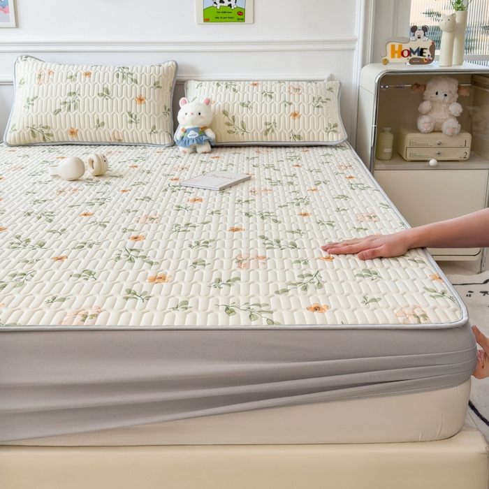 91家纺网 家纺一手货源 找家纺 丝羽坊 2026新款高密凉感丝印花乳胶凉席-床笠款 春意盎然