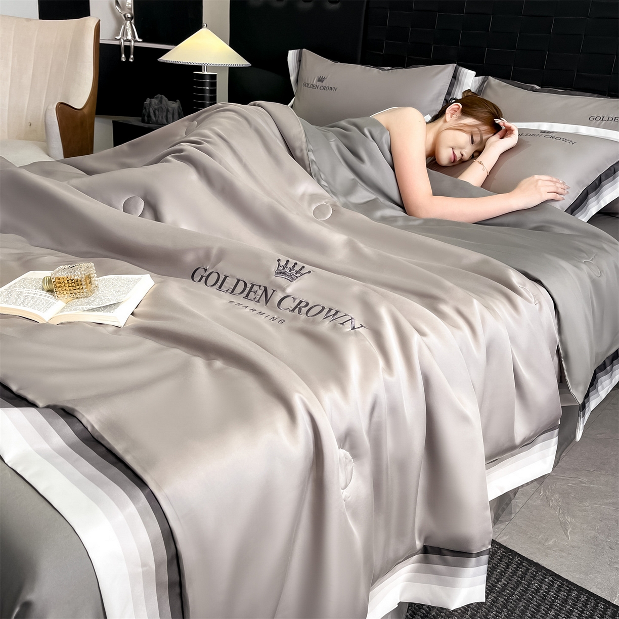 91家纺网 家纺一手货源 找家纺 （总）笙意家纺 2026新款水洗冰丝数码宽边刺绣夏被夏凉被空调被-贝拉系列