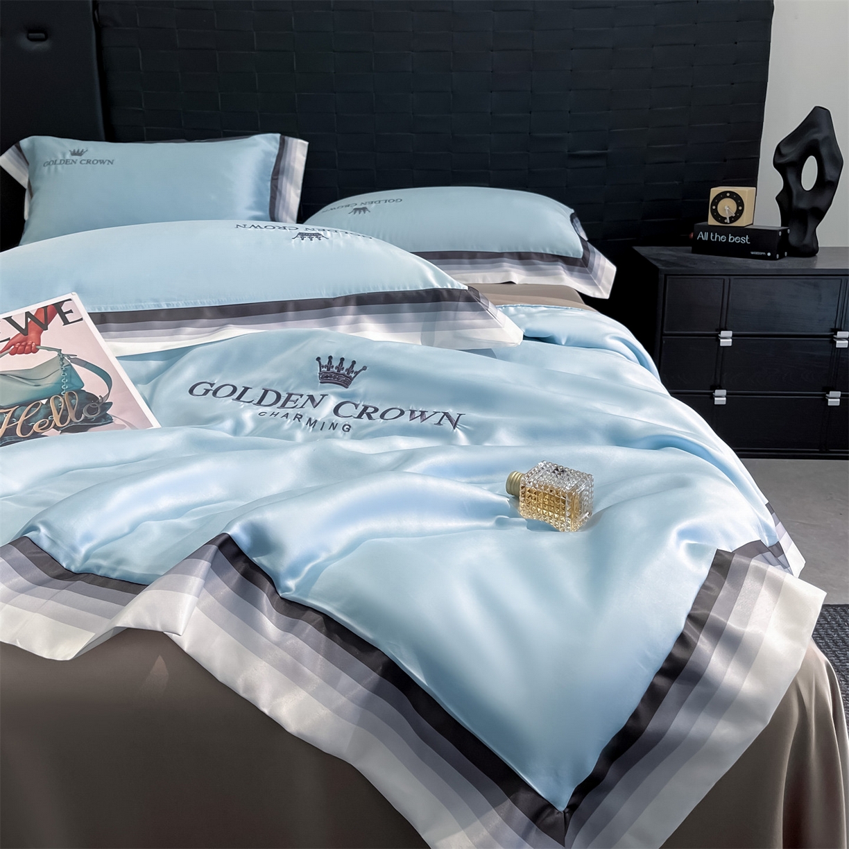 91家纺网 家纺一手货源 找家纺 笙意家纺 2026新款水洗冰丝数码宽边刺绣夏被夏凉被空调被-贝拉系列 贝拉-天空蓝+山灰