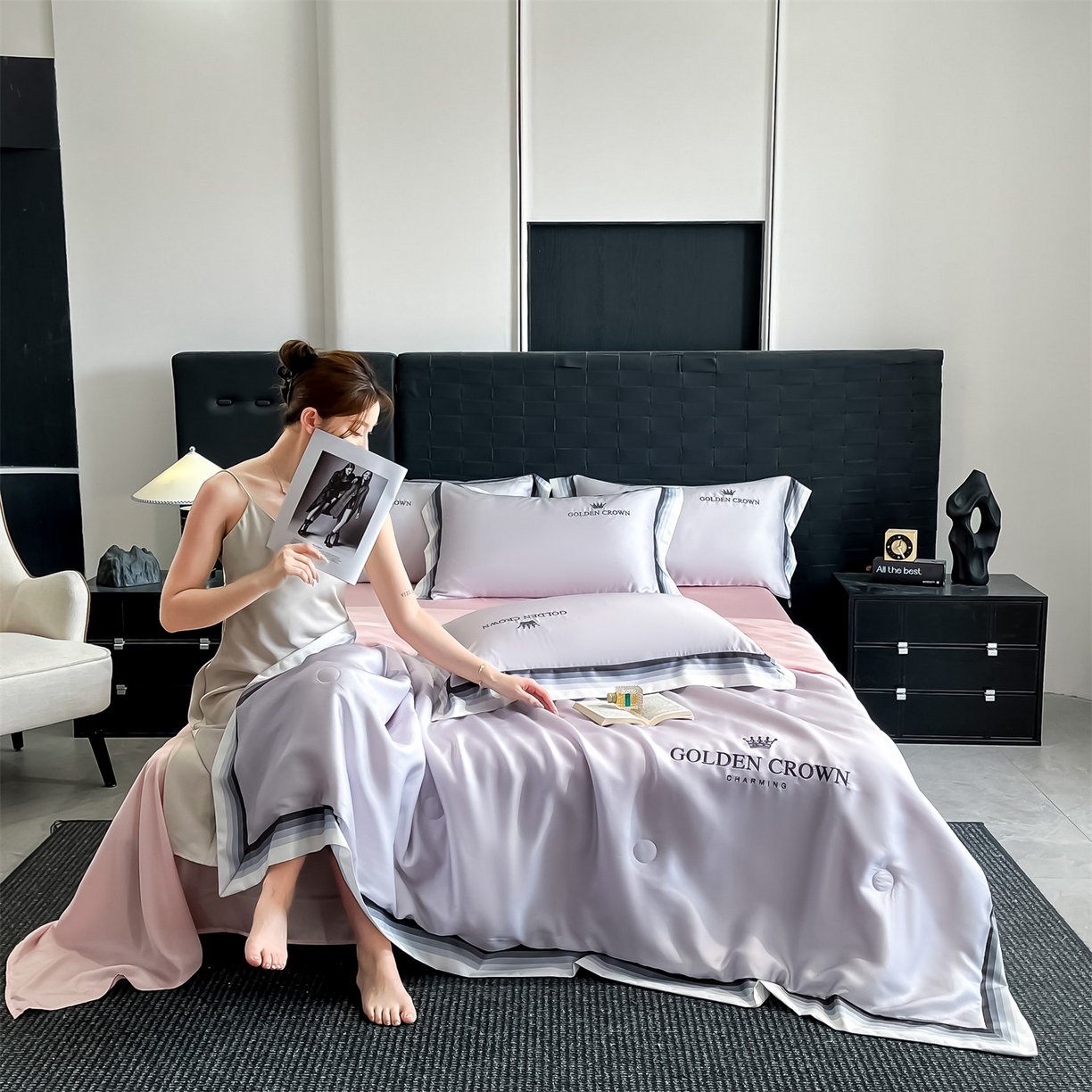 91家纺网 家纺一手货源 找家纺 笙意家纺 2026新款水洗冰丝数码宽边刺绣夏被夏凉被空调被-贝拉系列 贝拉-优雅紫+奶油粉